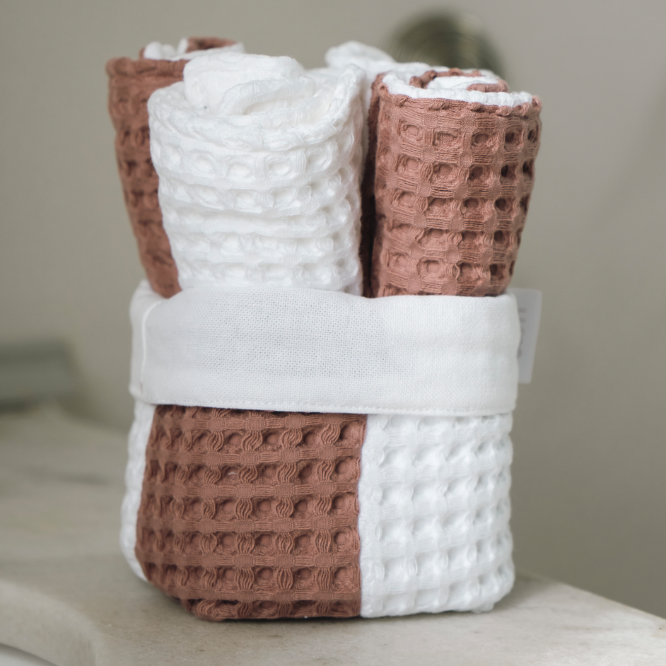 4 Serviettes Visage + Panière